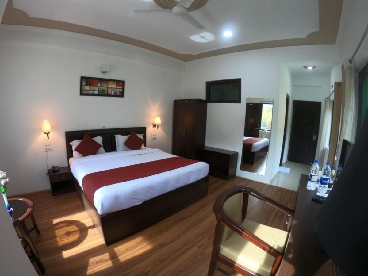 Hotel Chhutuk Heights Kargil Eksteriør billede