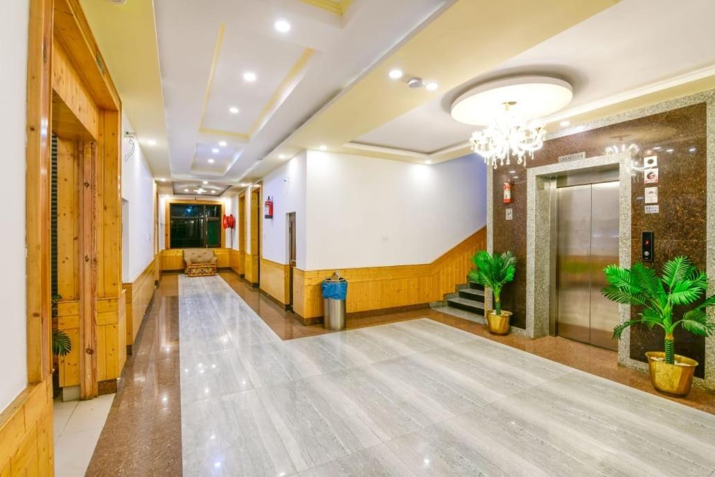 Hotel Chhutuk Heights Kargil Eksteriør billede